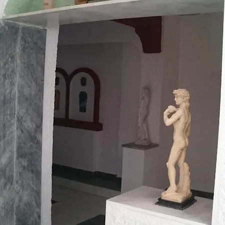 Haus Maria アパートホテル 4*